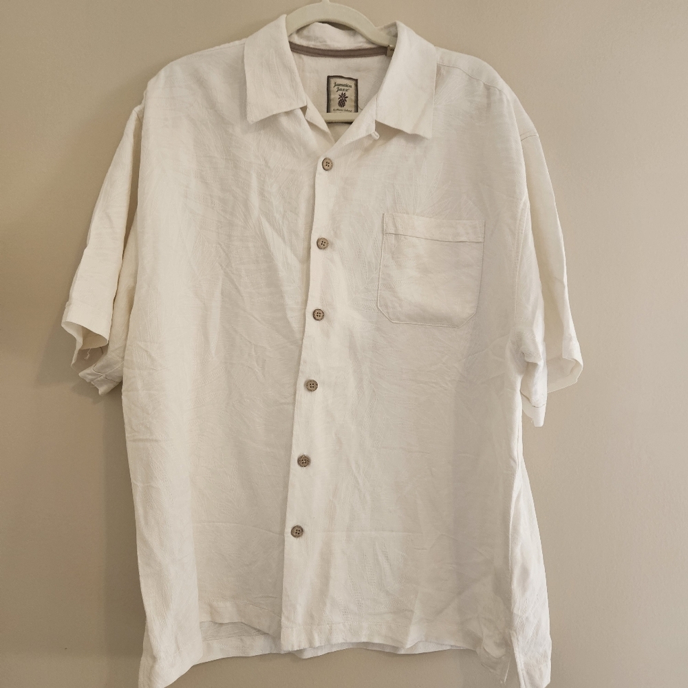 Jamaica Jaxx Men's XL Off-white Buttoned Down Collared Dress Shirt